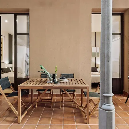 Daire Hidiv - 3 Bedrooms And Terrace In Eixample Dreta Barselona
