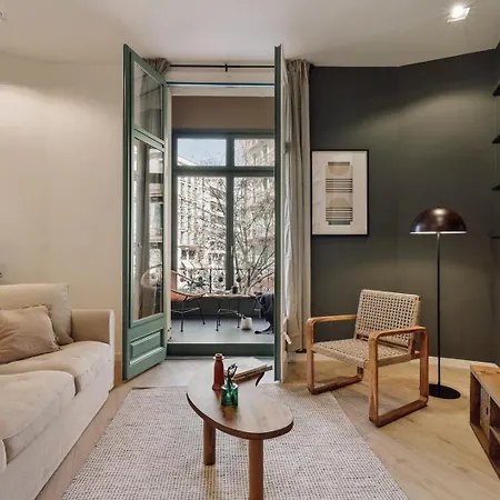 Hidiv - 3 Bedrooms And Terrace In Eixample Dreta Apartment Barcelona