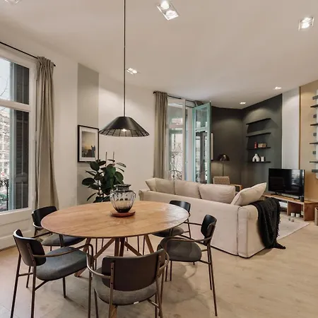 Hidiv - 3 Bedrooms And Terrace In Eixample Dreta *